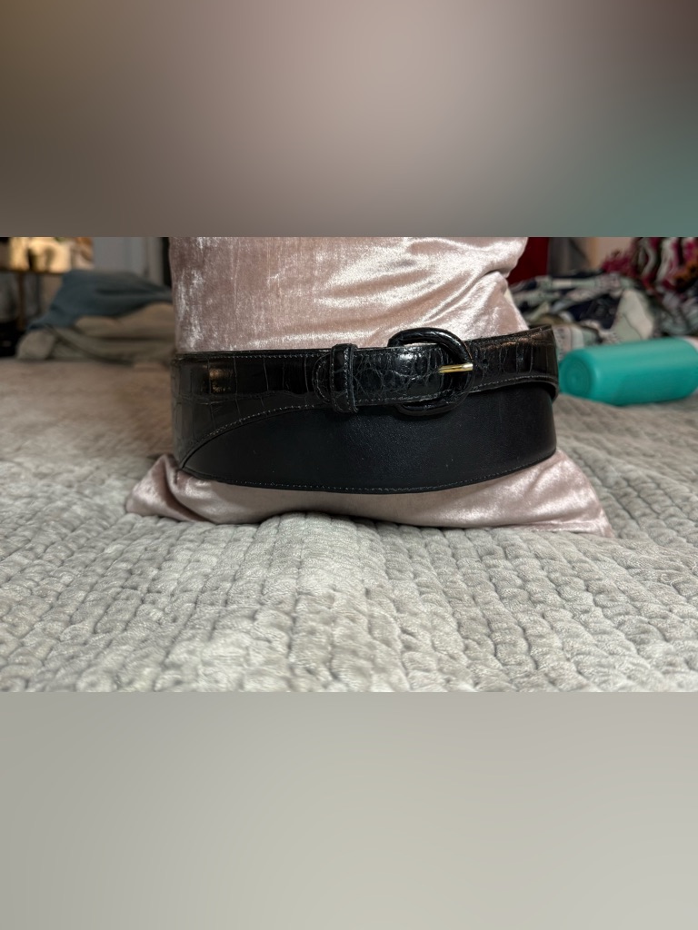Oscar De La Renta Black Alligator Wrap Belt